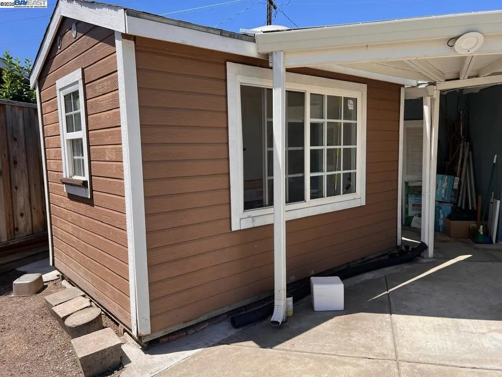 2748 Eastgate Ave, Concord, California 94520 home-pic-26